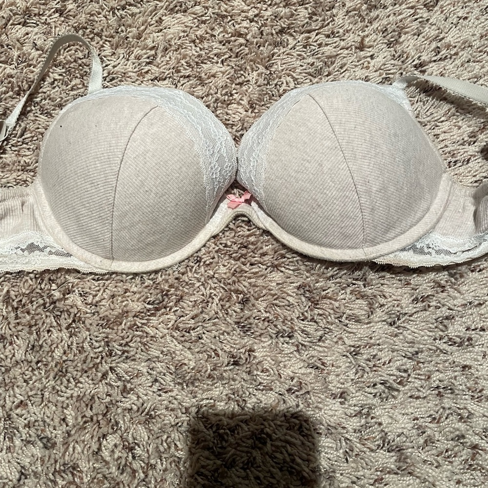 Victoria's Secret Cream T-Shirt Bra with Underwire Support